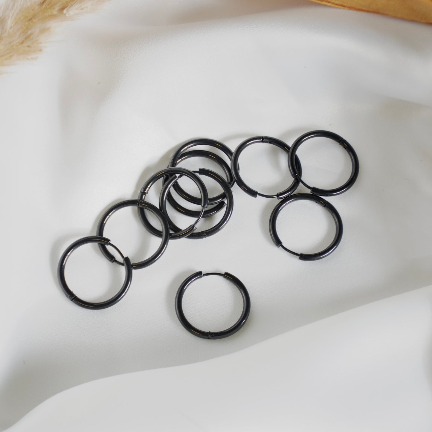 Hoop Components | Pack of 10 | Black 20mm