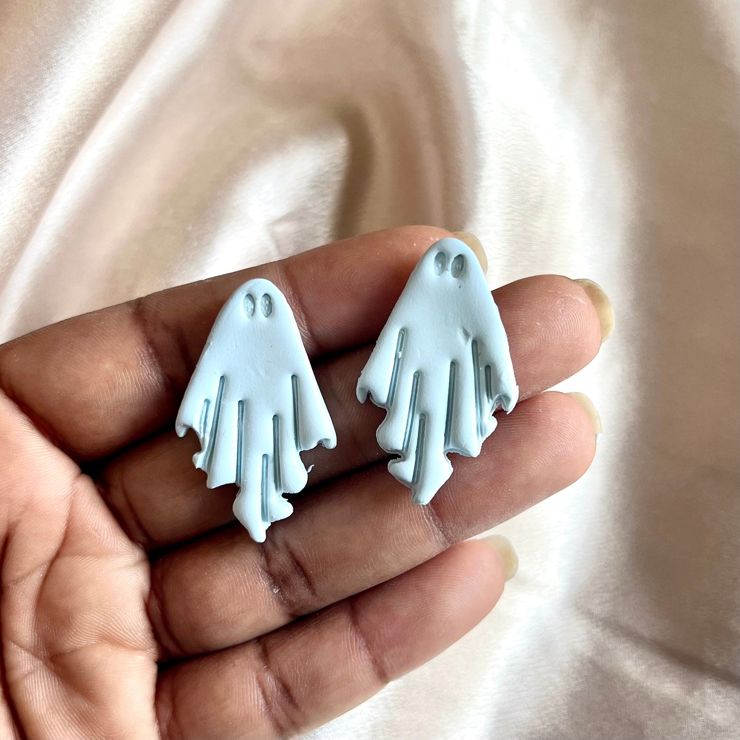 Ghost Cutter No. 4 (Mirrored)